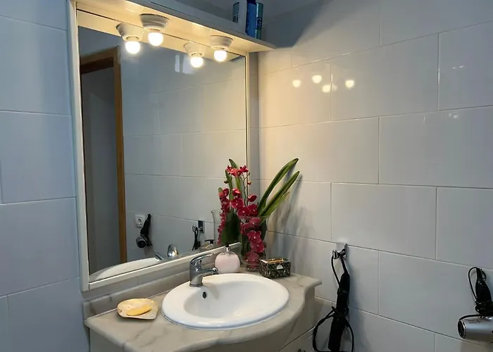 Alquiler De Privada Con Bano Compartido Cerca Al Mar!