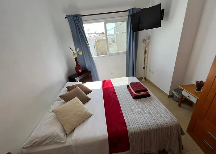 Alquiler De Privada Con Bano Compartido Cerca Al Mar! *