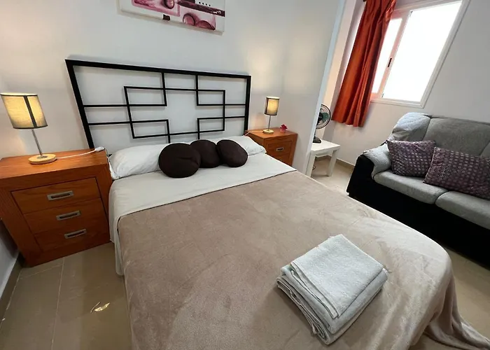 Alquiler De Privada Con Bano Compartido Cerca Al Mar!