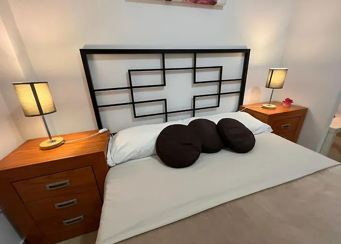 Alquiler De Privada Con Bano Compartido Cerca Al Mar! *