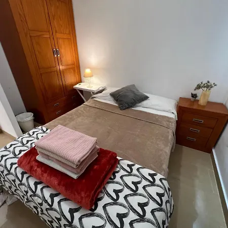 Homestay Alcamar Privada Con Bano Compartido Cerca Al Mar! *