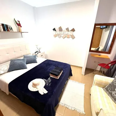 Alcamar Habitación Privada Con Baño Compartido Cerca Al Mar!
