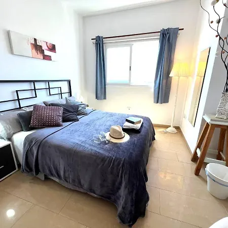 Alcamar Privada Con Bano Compartido Cerca Al Mar!