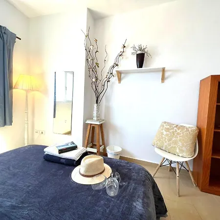 Alcamar Privada Con Bano Compartido Cerca Al Mar! *
