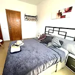홈스테이 Alquiler De Privada Con Bano Compartido Cerca Al Mar! *