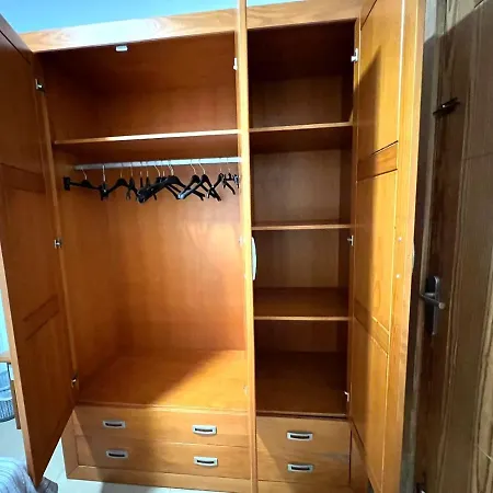 ホームステイ Alquiler De Privada Con Bano Compartido Cerca Al Mar! *